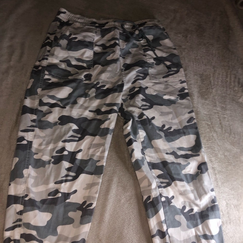 Camouflage jeans | Grey + White color